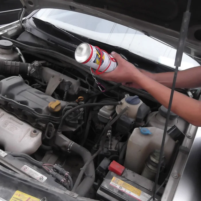 súc rửa vệ sinh hệ thống phun xăng trên xe