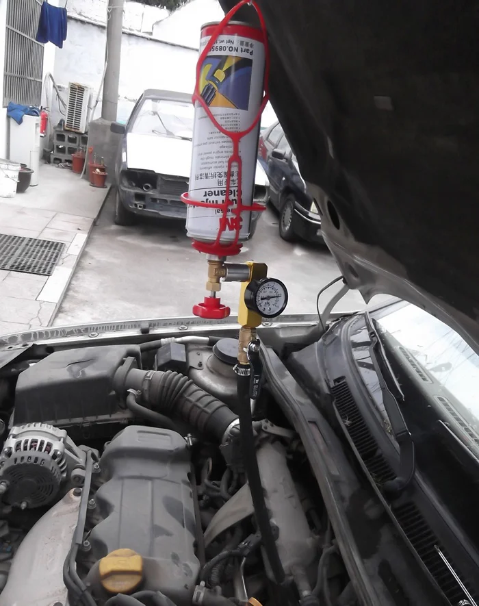 súc rửa vệ sinh hệ thống phun xăng trên xe